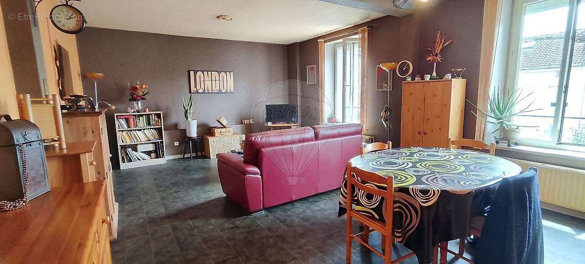 Appartement à THAON-LES-VOSGES