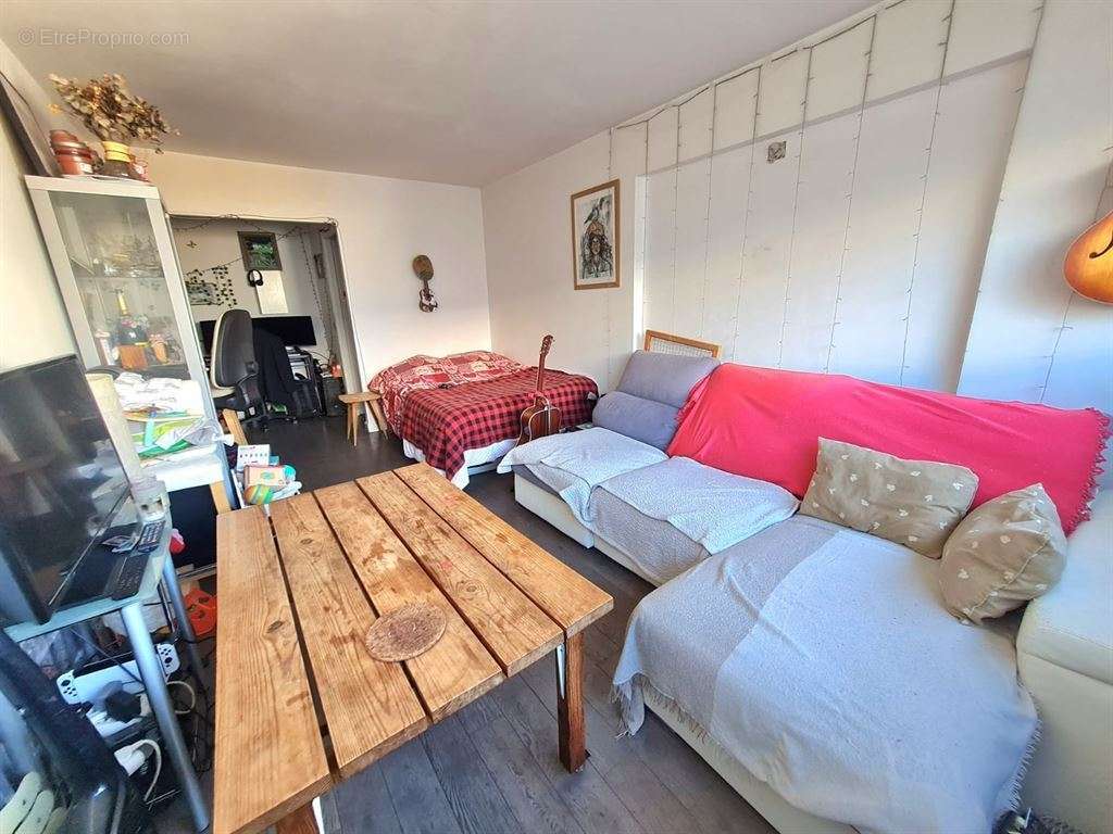 Appartement à PARIS-10E