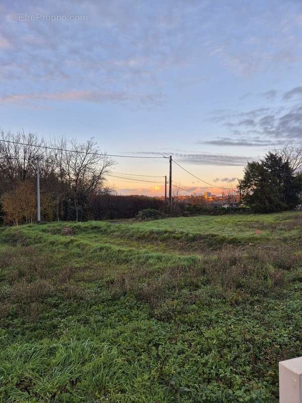 Terrain à ANGOULEME