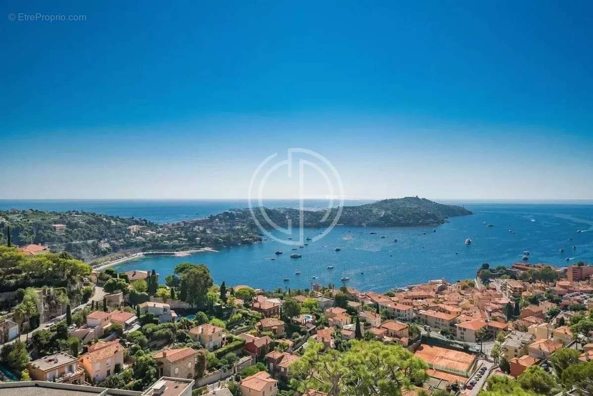 Appartement à VILLEFRANCHE-SUR-MER