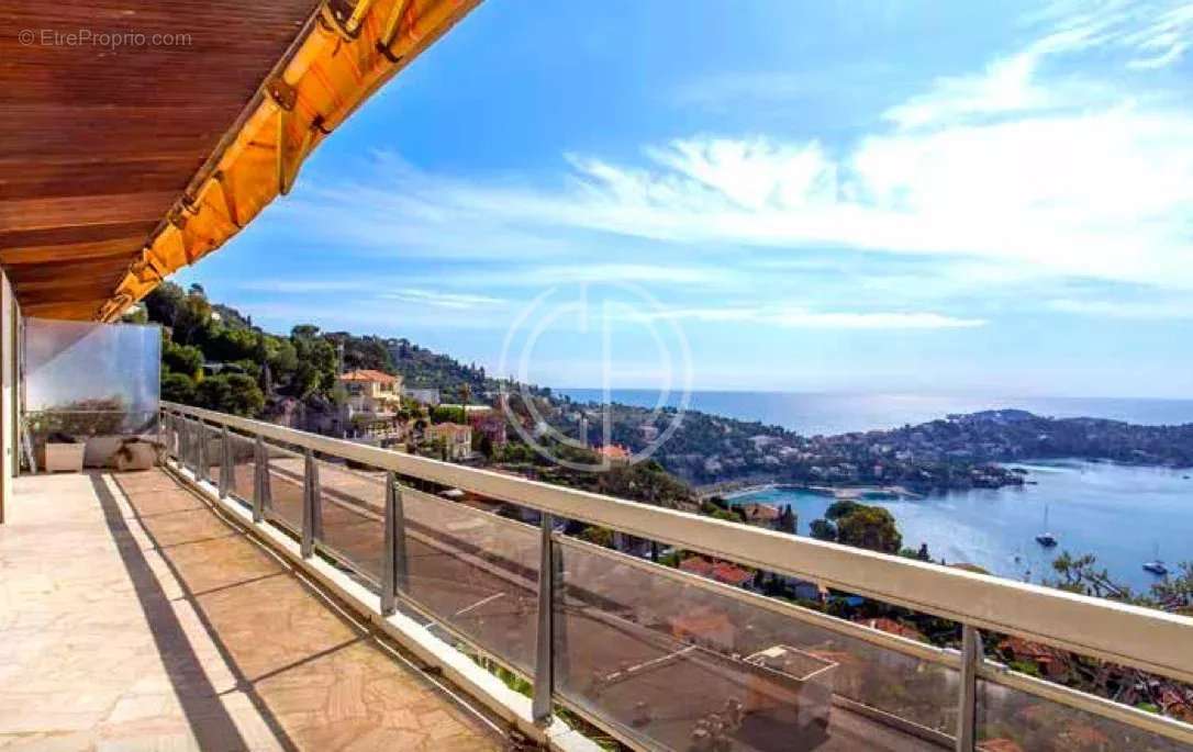 Appartement à VILLEFRANCHE-SUR-MER