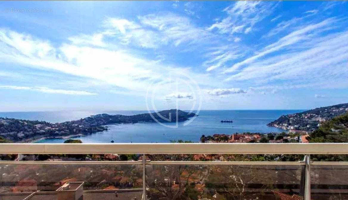 Appartement à VILLEFRANCHE-SUR-MER