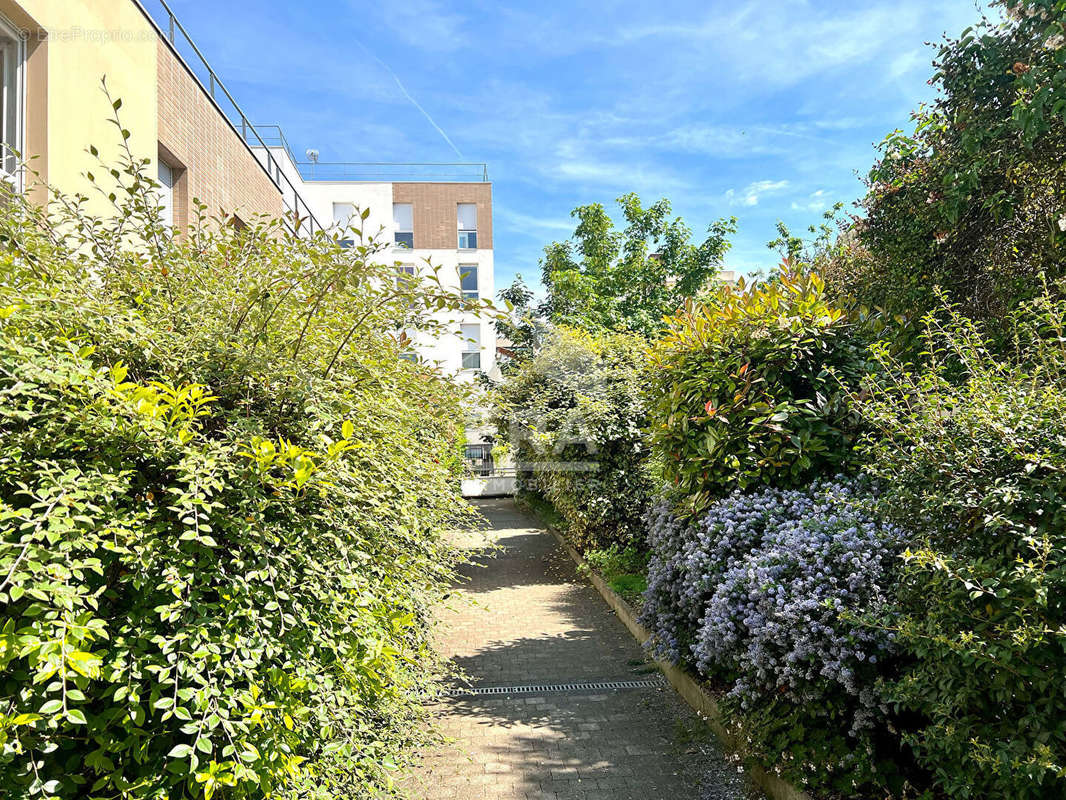 Appartement à NANTERRE