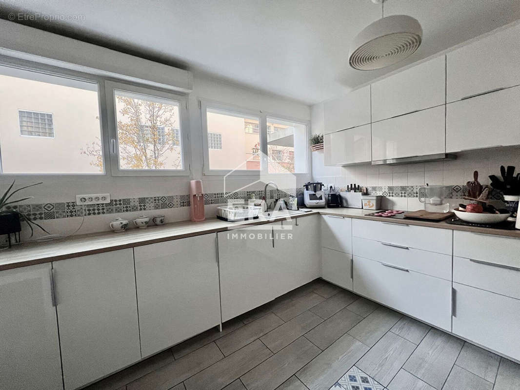 Appartement à NANTERRE