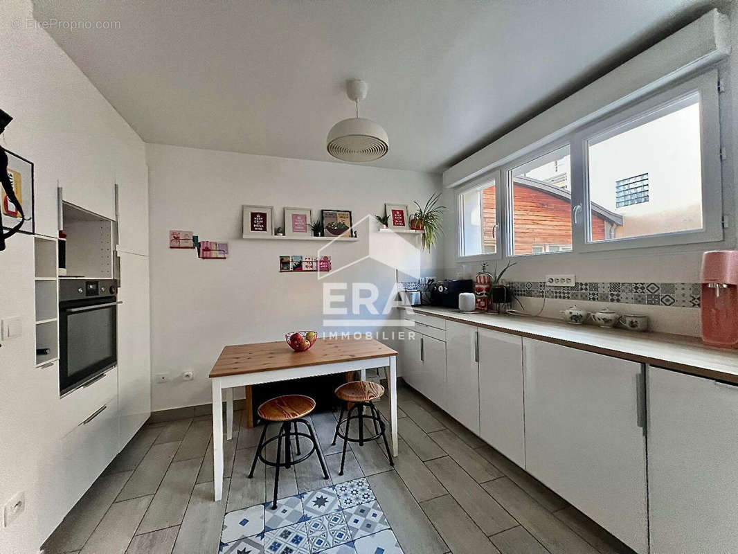 Appartement à NANTERRE