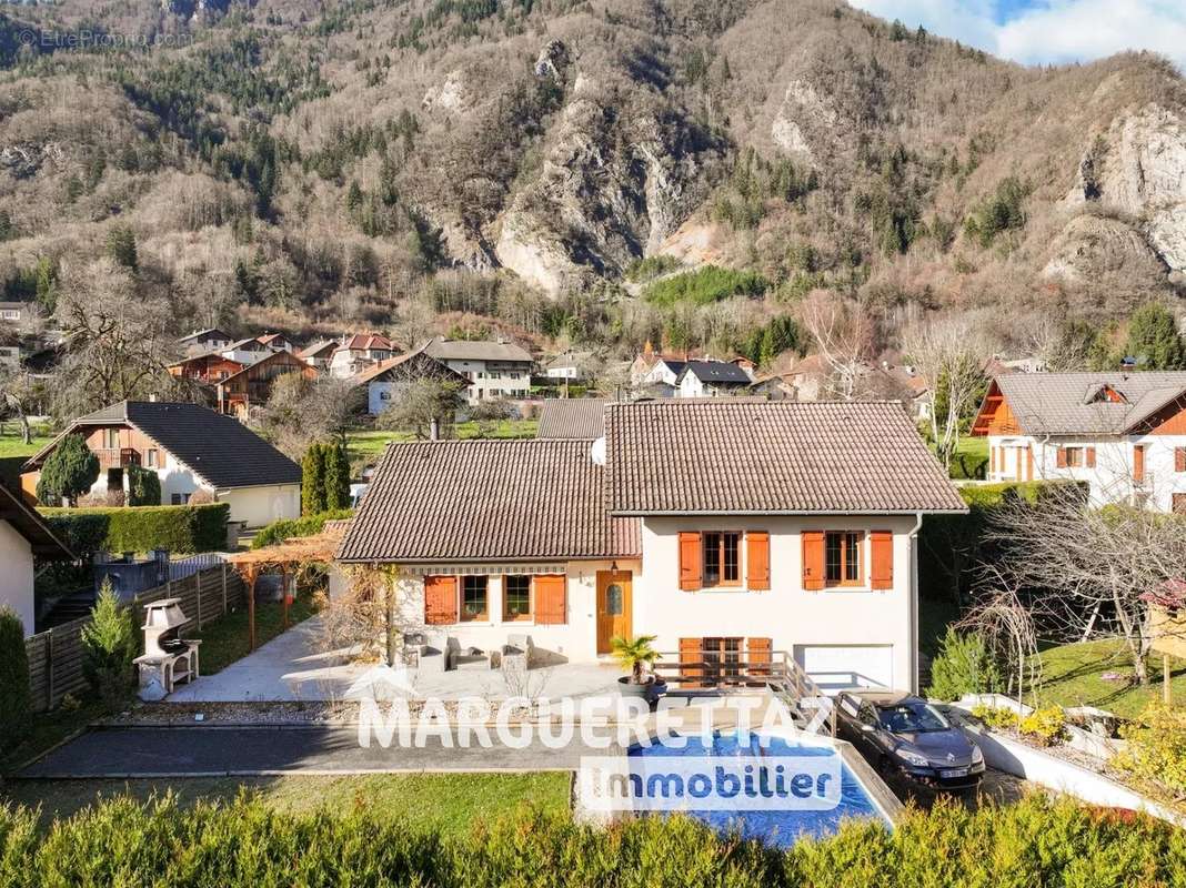 Maison à SAINT-JEOIRE