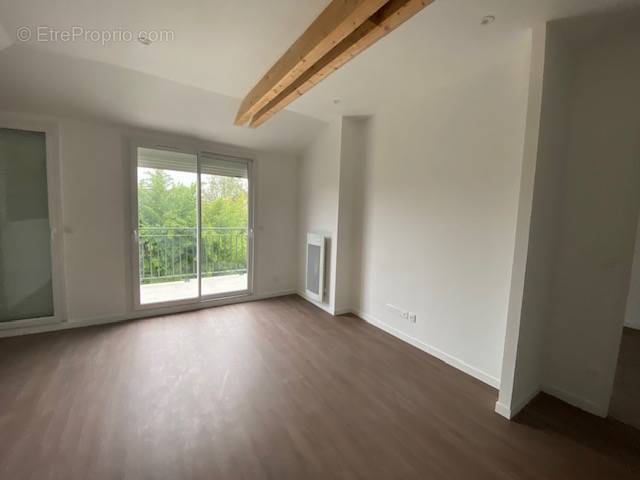 Appartement à CLICHY-SOUS-BOIS