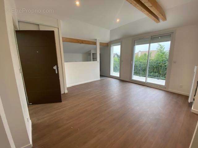 Appartement à CLICHY-SOUS-BOIS