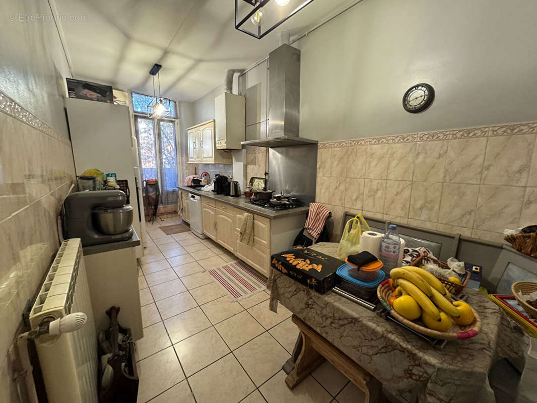 Appartement à MARSEILLE-1E