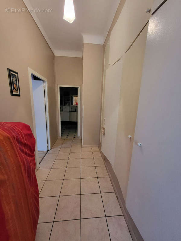 Appartement à MARSEILLE-1E