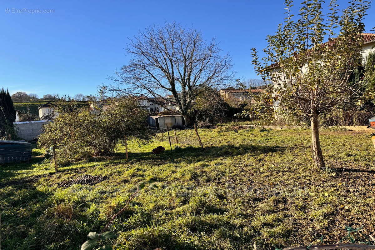 Terrain à SAINT-GIRONS