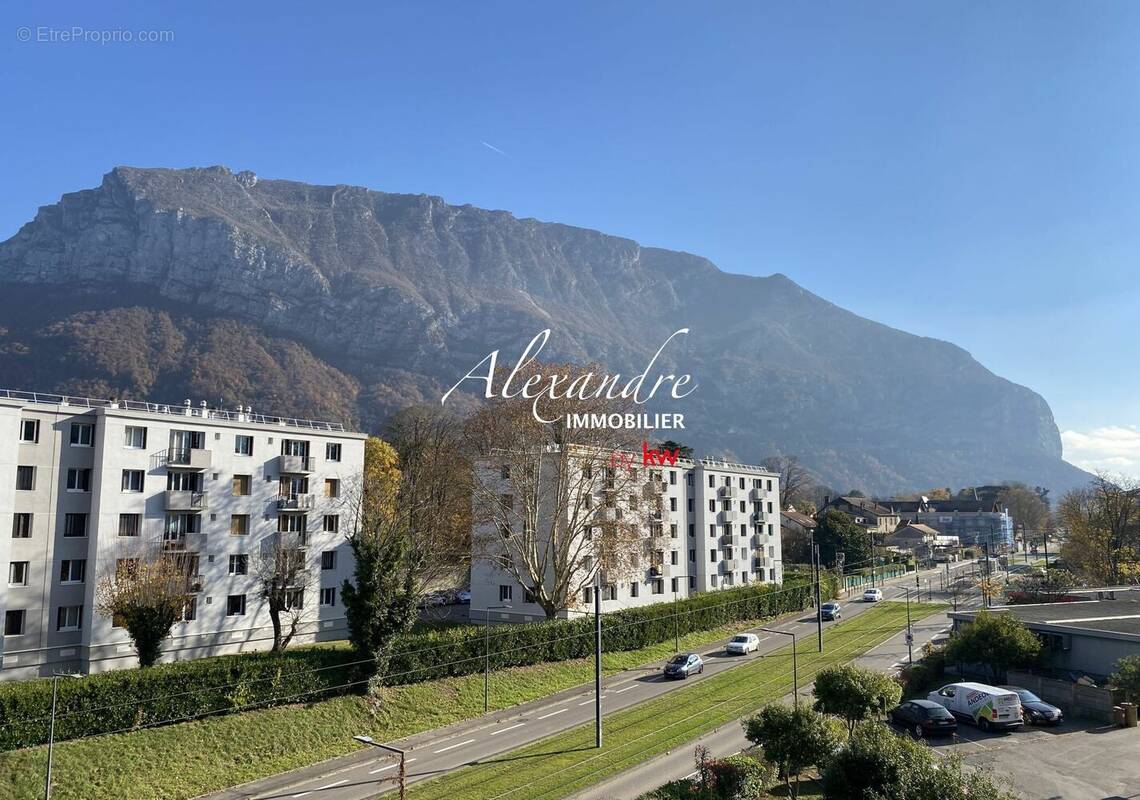 Appartement à SAINT-EGREVE