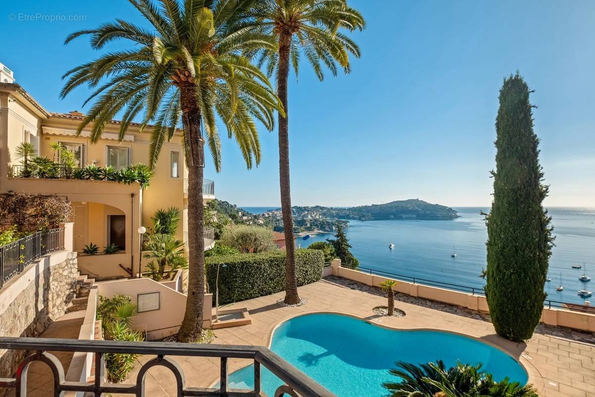 Appartement à VILLEFRANCHE-SUR-MER