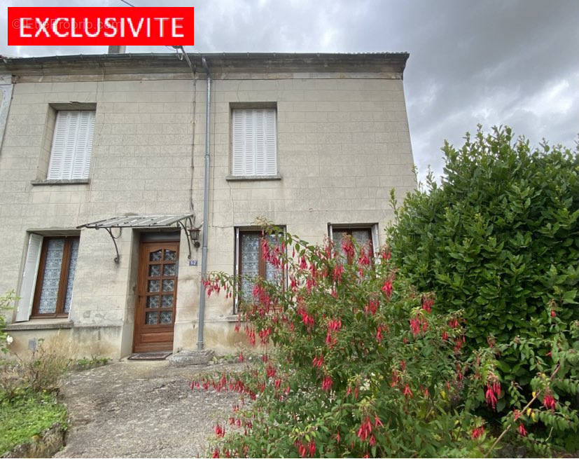 Maison à NEUILLY-SAINT-FRONT