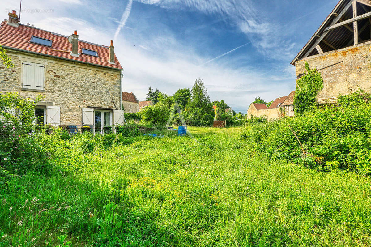 Maison à MARINES