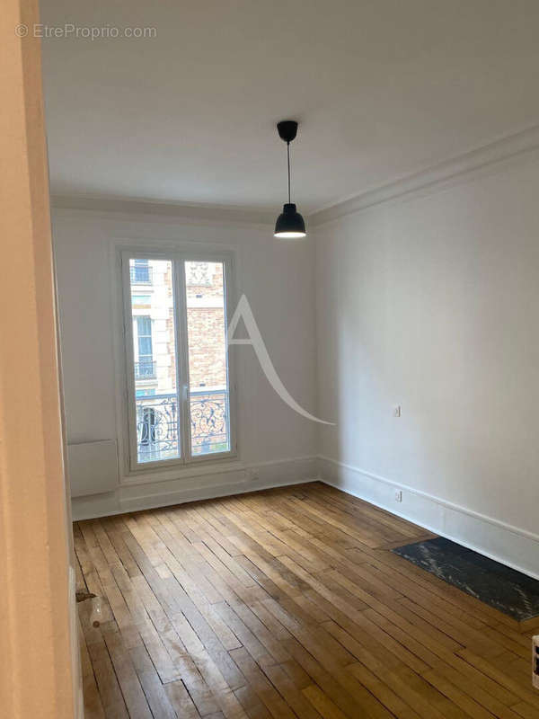 Appartement à PARIS-11E