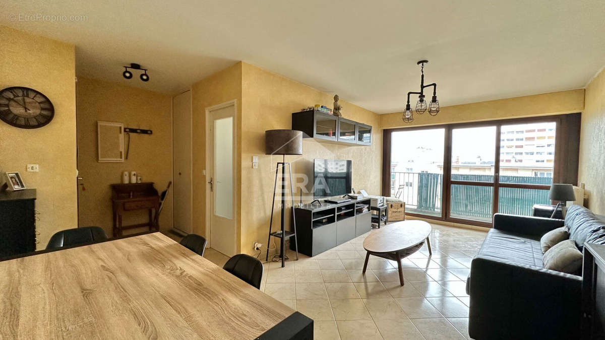 Appartement à JUVISY-SUR-ORGE