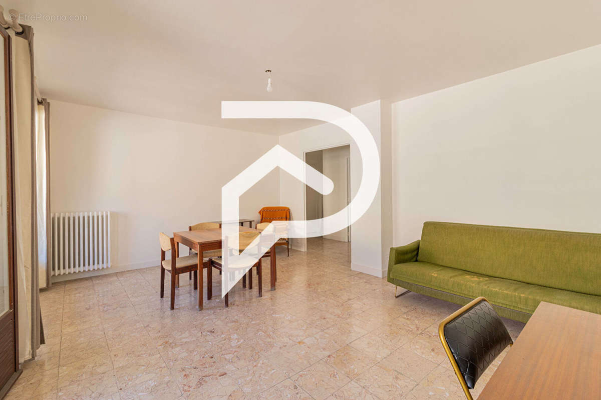 Appartement à MARSEILLE-10E