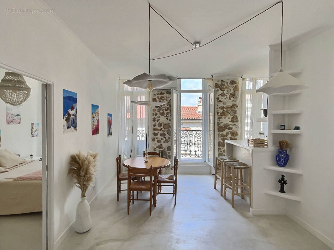 Appartement à MARSEILLE-7E