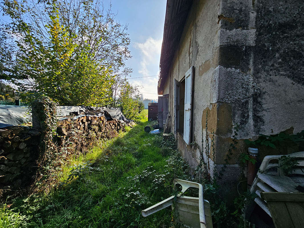 Maison à SAINT-GENIX-SUR-GUIERS