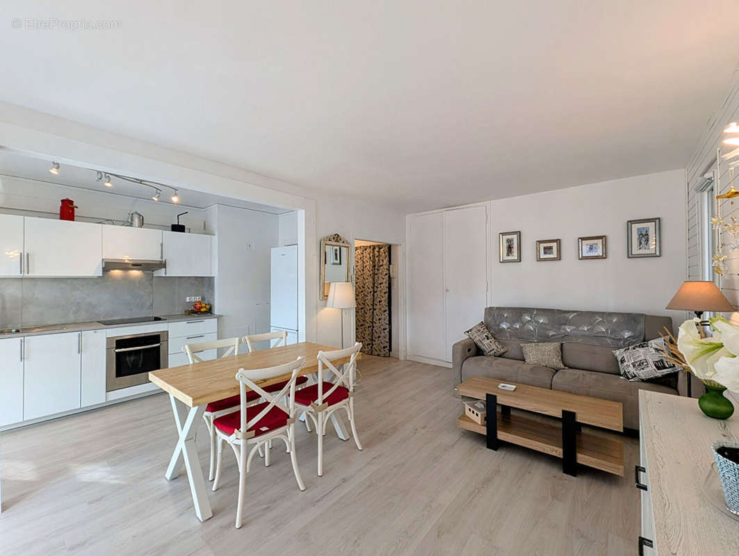 Appartement à AIX-LES-BAINS