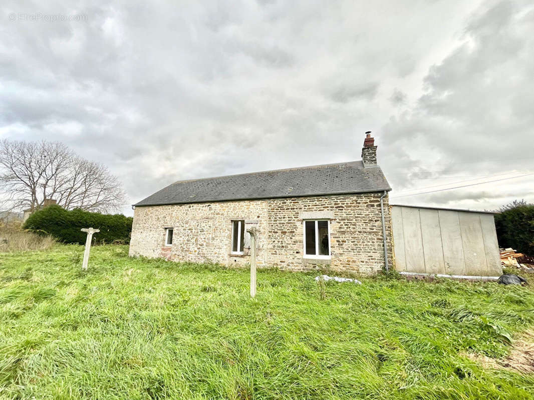 Maison à CLECY