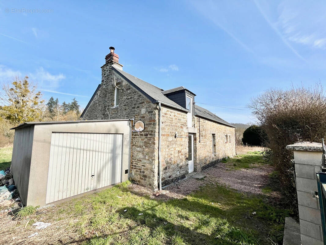 Maison à CLECY