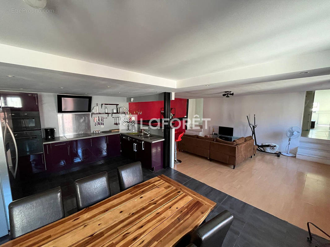 Appartement à SALINS-LES-BAINS