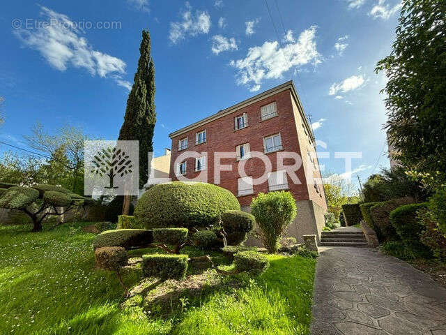 Appartement à LE RAINCY