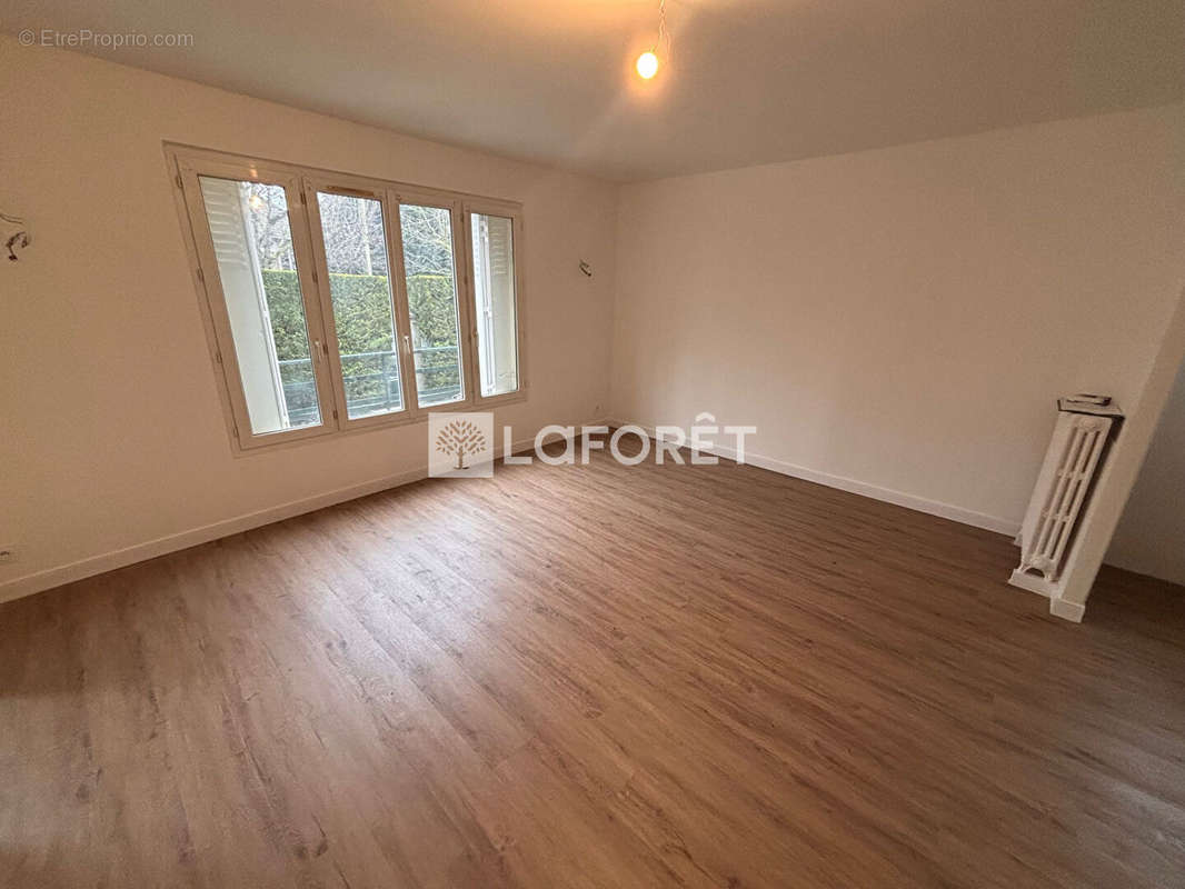 Appartement à LE RAINCY