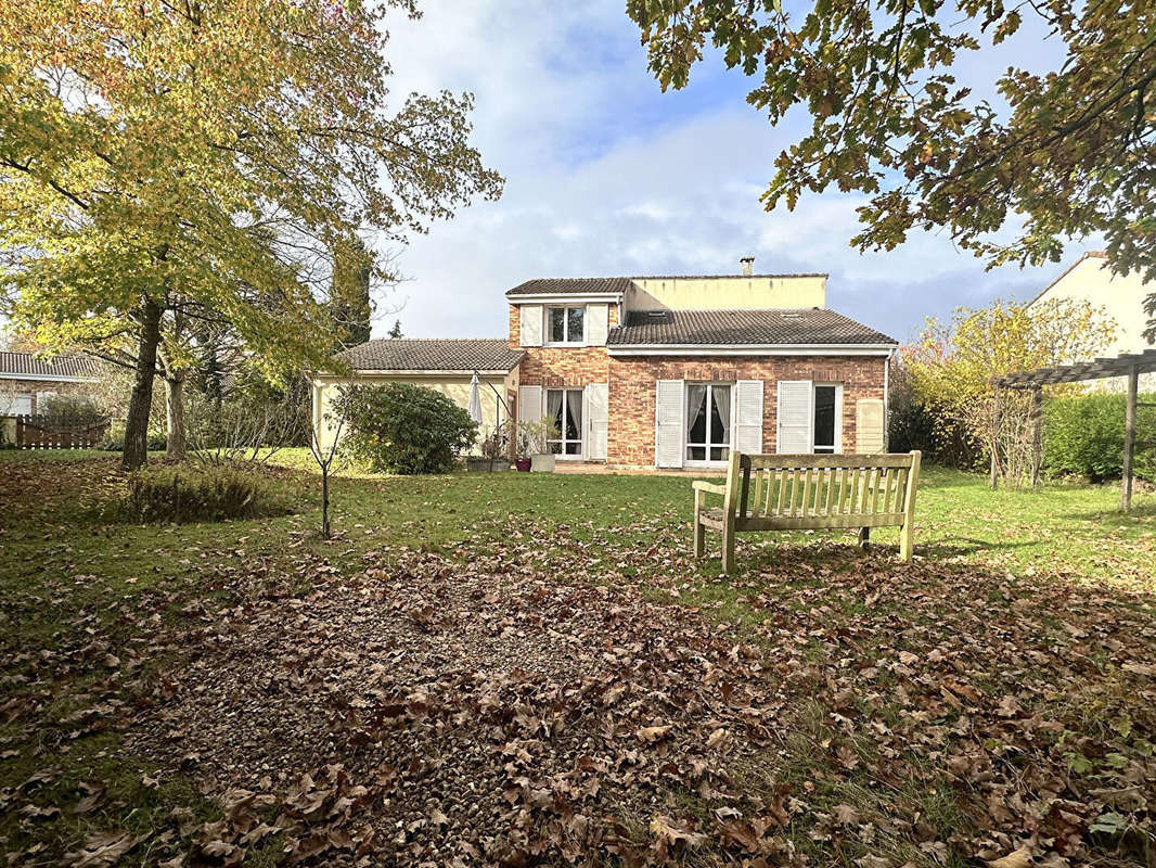 Maison à MONTIGNY-LE-BRETONNEUX