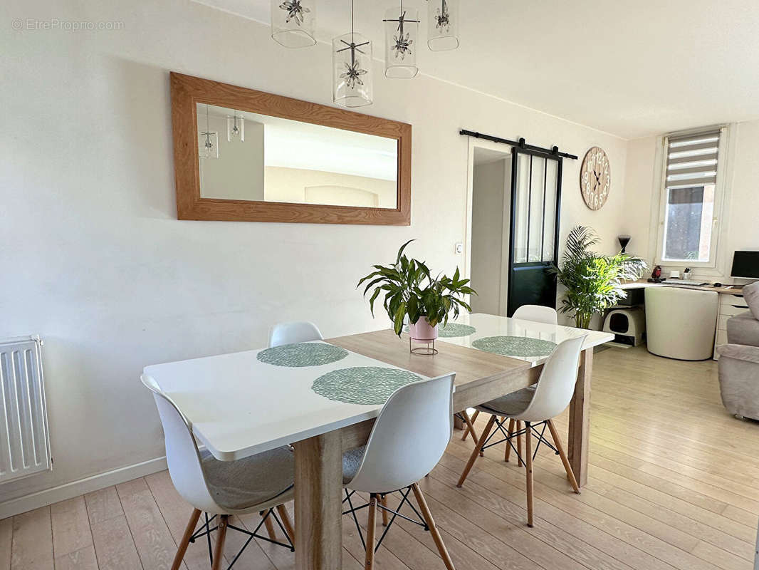 Appartement à MONTIGNY-LE-BRETONNEUX