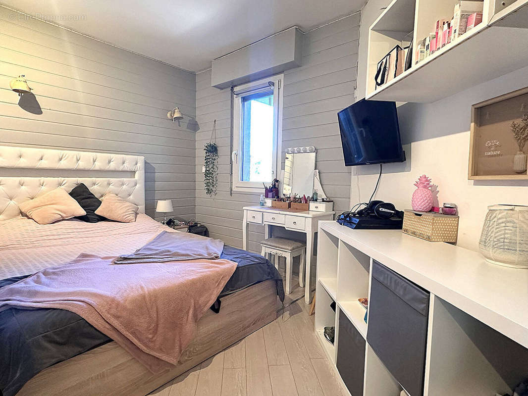 Appartement à MONTIGNY-LE-BRETONNEUX