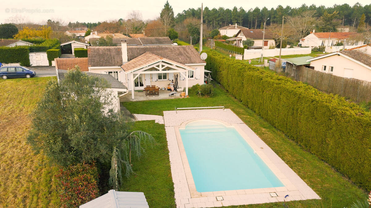 Maison à SAINT-MEDARD-EN-JALLES