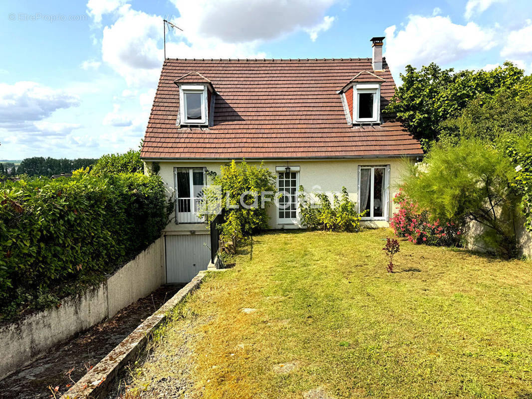 Maison à BEAUMONT-SUR-OISE