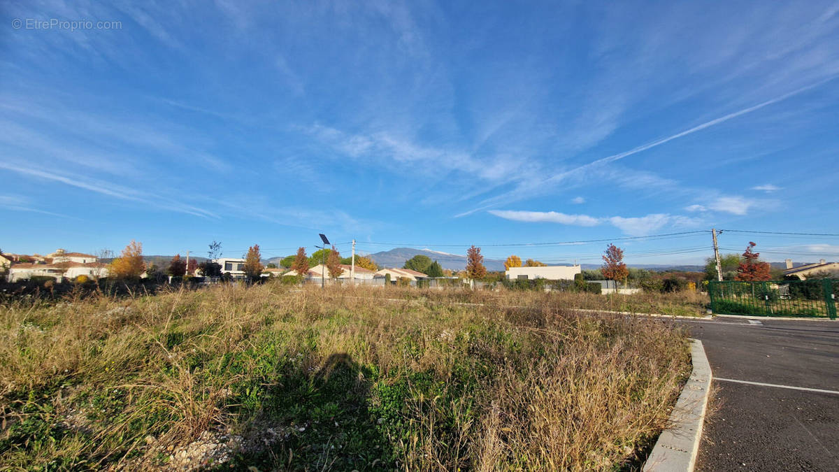 Terrain à CAROMB