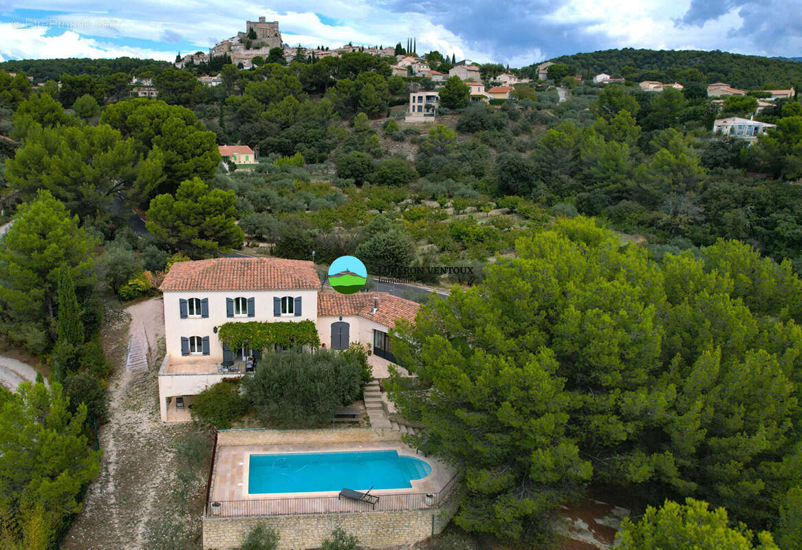 Maison à LE BARROUX