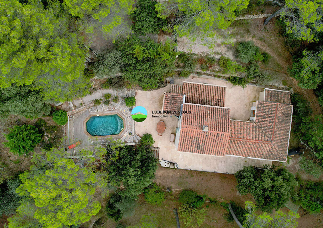 Maison à LE BARROUX