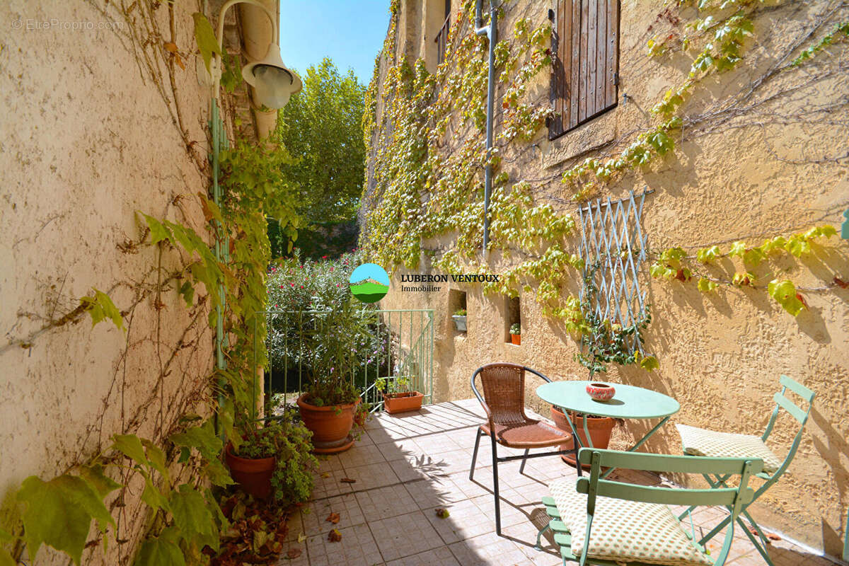 Maison à LE BARROUX