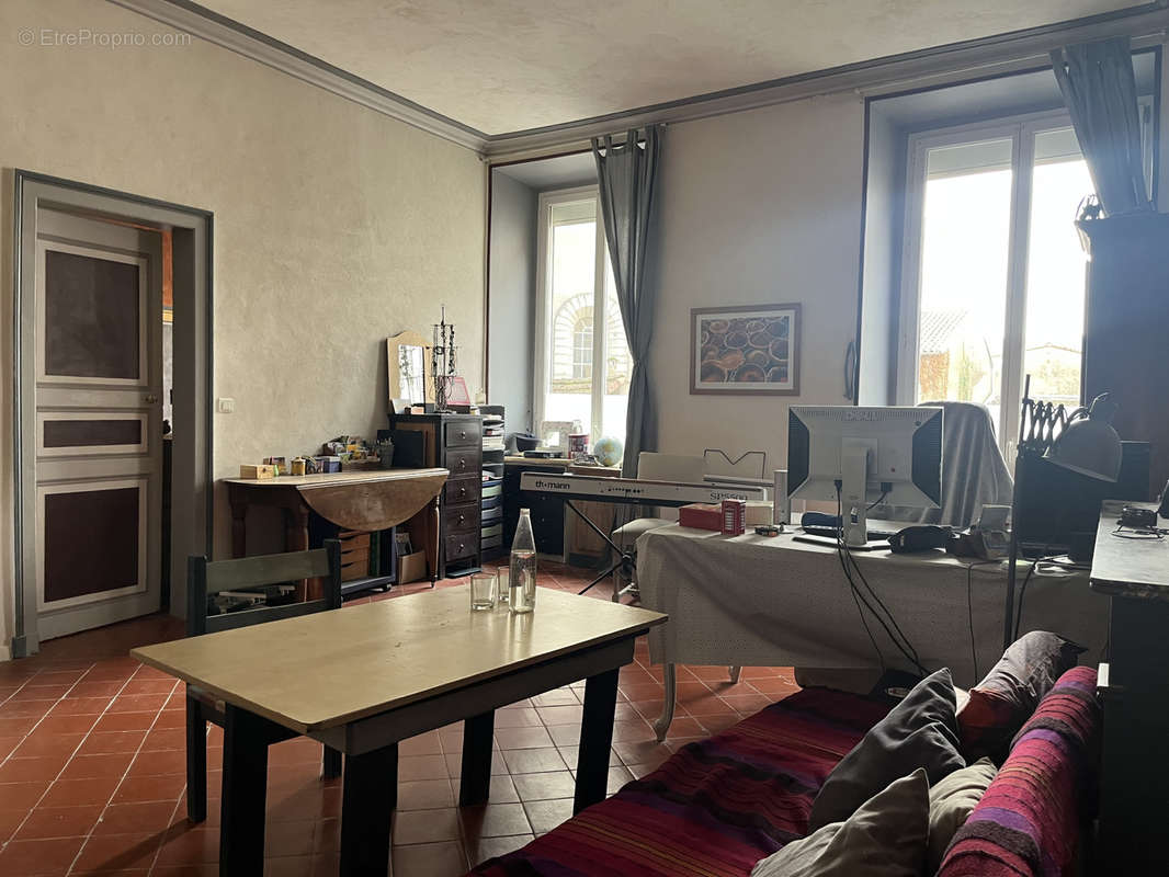 Appartement à GANGES