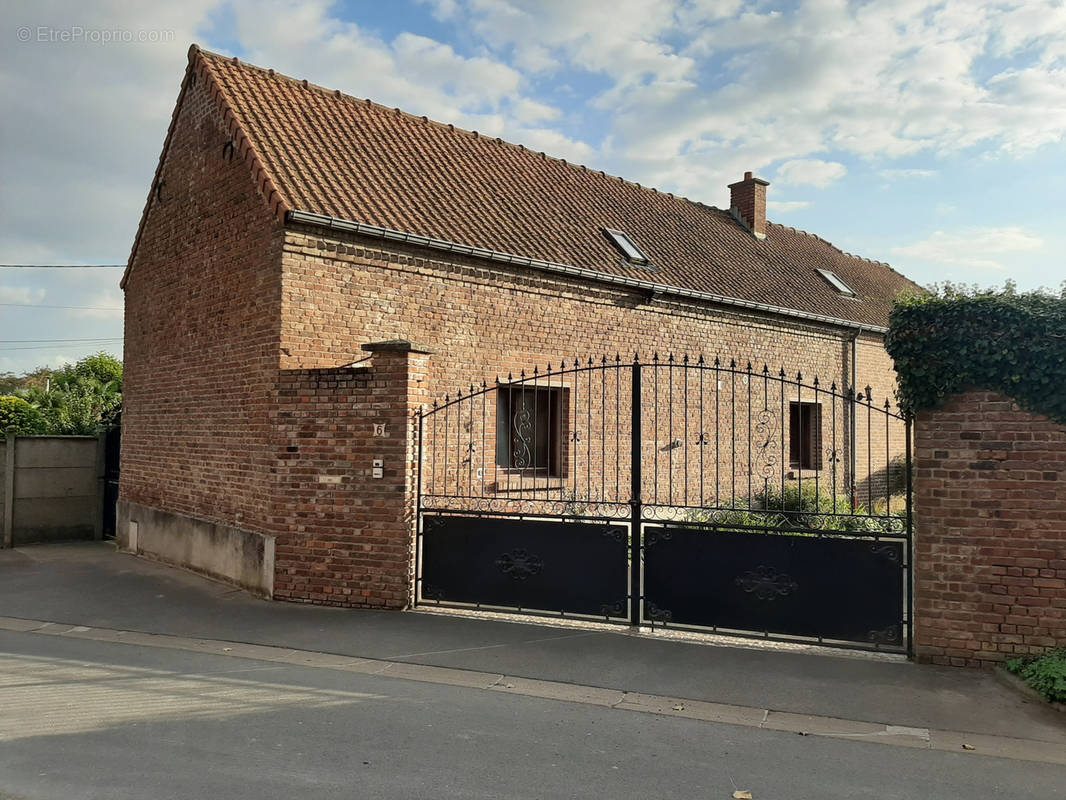 Maison à ROMERIES