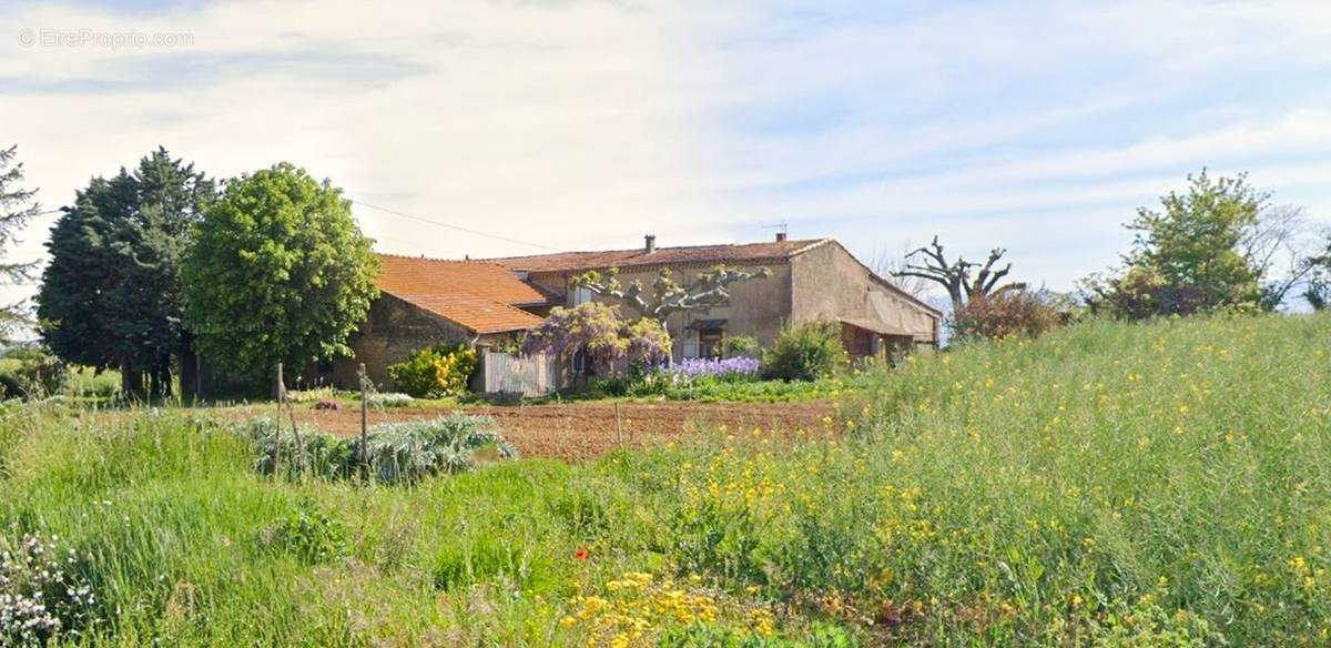 Maison à ETOILE-SUR-RHONE