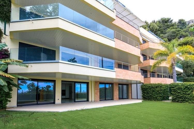 Appartement à ROQUEBRUNE-CAP-MARTIN