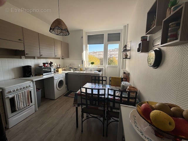 Appartement à SAINT-ETIENNE