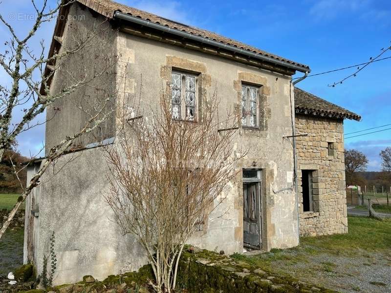 Maison à SAINT-SORNIN-LEULAC