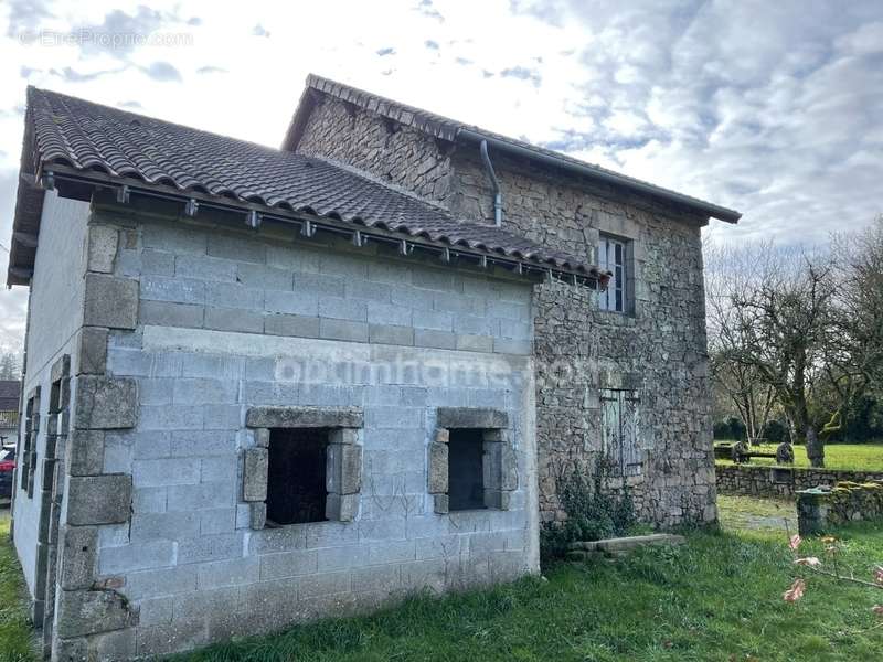 Maison à SAINT-SORNIN-LEULAC