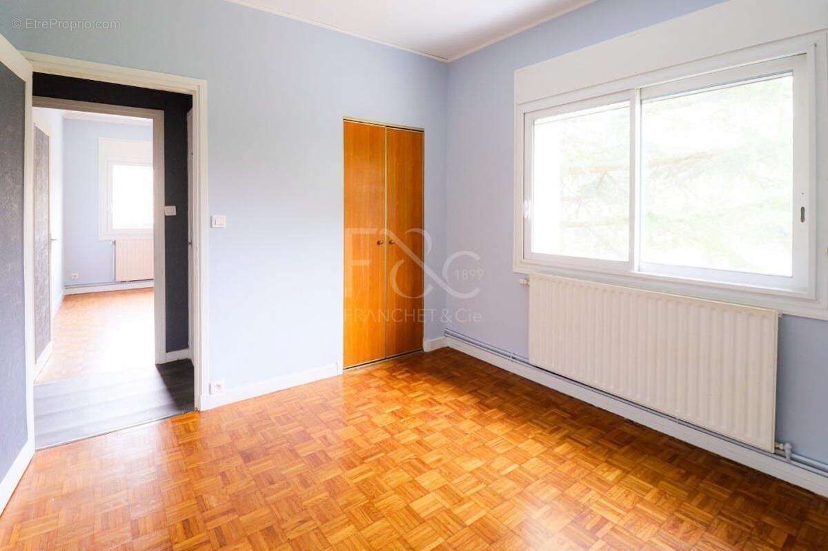 Appartement à LYON-5E