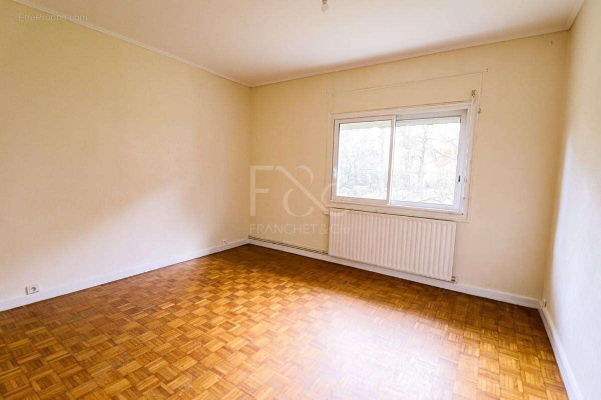 Appartement à LYON-5E