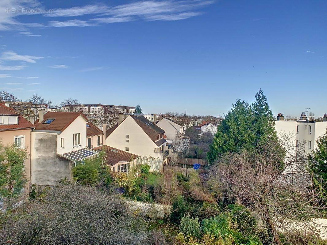 Appartement à ISSY-LES-MOULINEAUX