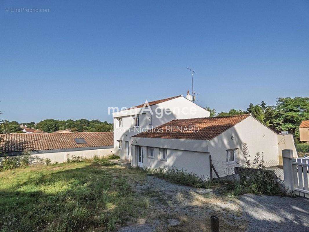 Maison à LE CHAMP-SAINT-PERE